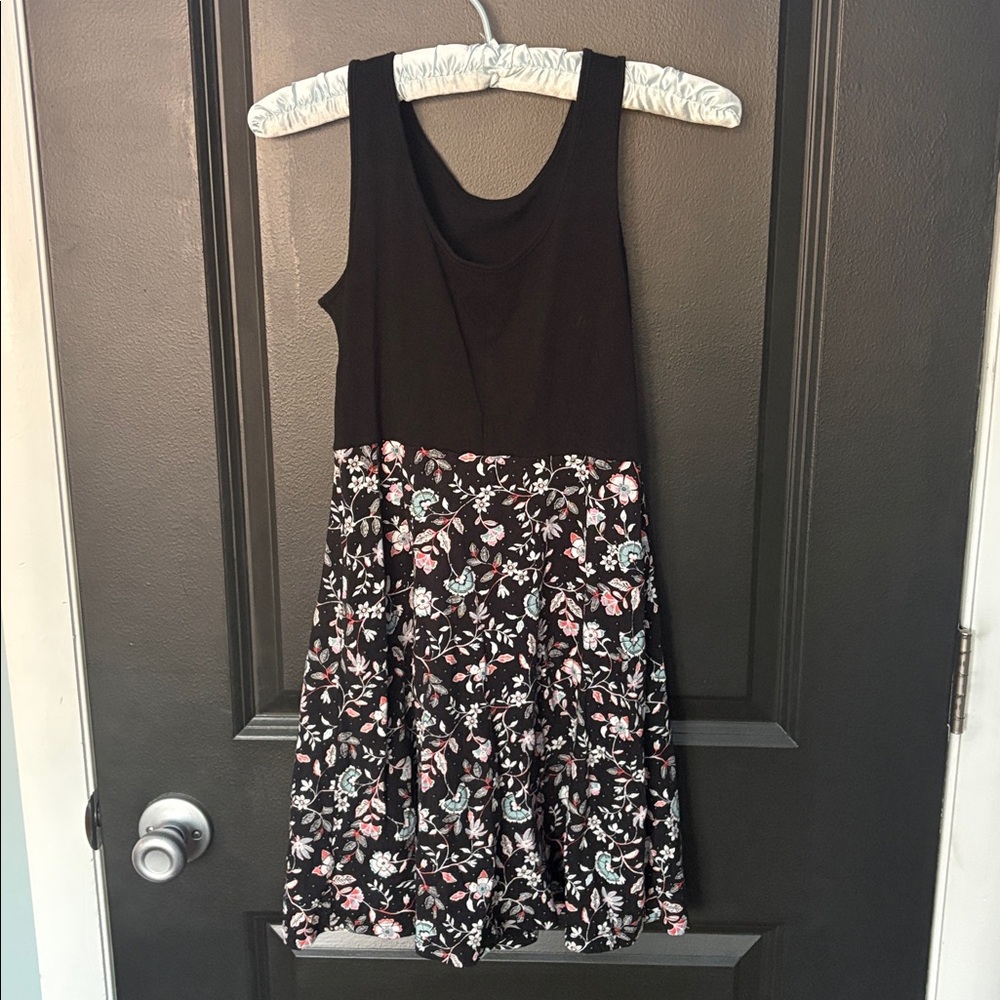 Old Navy tank dress girls size large 10/12 black and floral - Picture 4 of 4